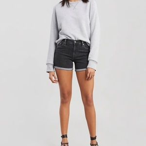 Mid-length Levi’s shorts